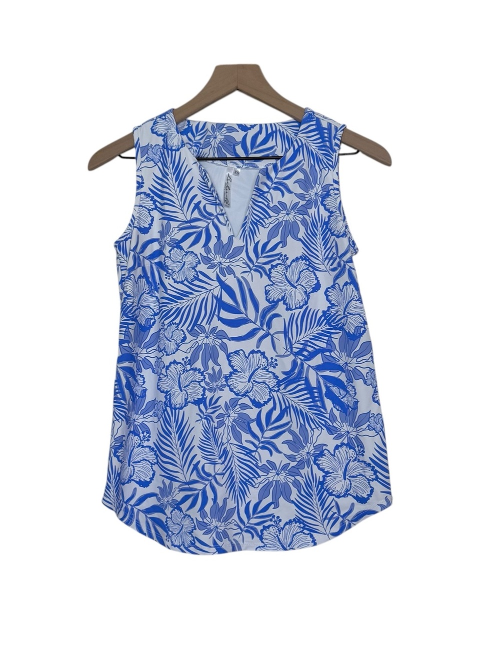 Lulu B XS Sleeveless V-Neck Blue Floral Top SPF 50+ Coastal Resort Cruise